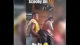 Scooby Sexy Este Futut De O Pereche De Iubitori De Guatamalan