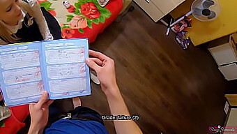 Des Adolescents (18+) Expérimentent Le Sexe En Pov Et La Punition Dans Cette Vidéo De Jeu De Rôle