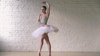 Nhảy Múa Trên Sân Khấu: Những Nghệ Sĩ Ballet Châu Âu