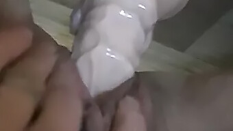 Isteri Rumah Tangga Jerman Menjadi Nakal Dengan Dildo Dalam Video Buatan Sendiri